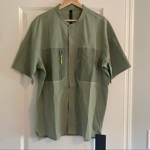 Lululemon Water Repellent Hiking Short Sleeve Shirt new